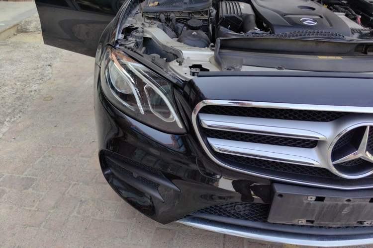 Used Mercedes-Benz E-Class 2018 Facelift E 200 L Sport 4MATIC Exterior 6