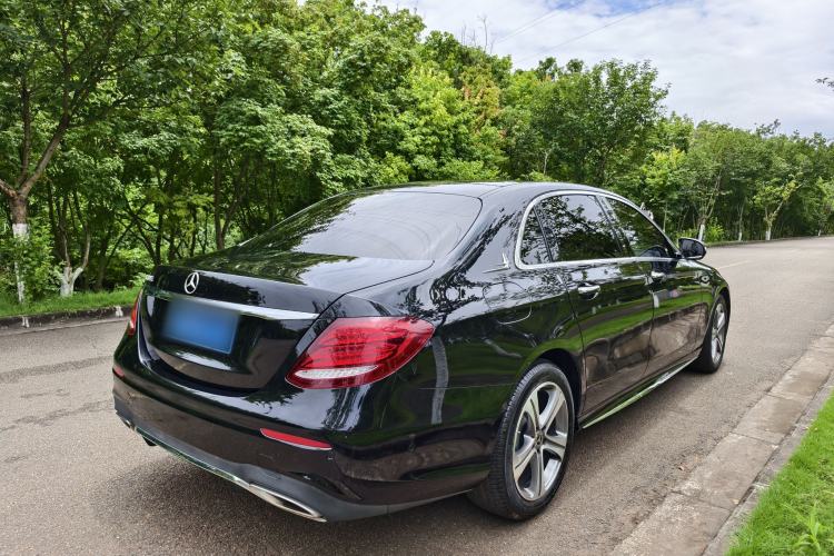Used Mercedes-Benz E-Class 2018 Facelift E 200 L Sport Edition Exterior 6