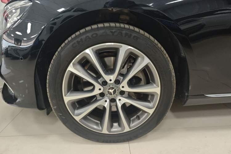 Used Mercedes-Benz E-Class 2018 Facelift E 200 L Exterior 7