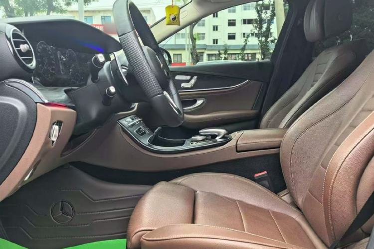 Used Mercedes-Benz E-Class 2018 E 200 L Sport 4MATIC Exterior 7
