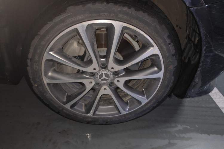 Used Mercedes-Benz E-Class 2018 Facelift E 200 L Exterior 7