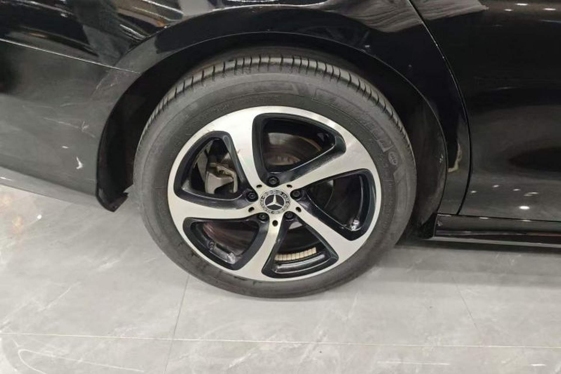 Used Mercedes-Benz E-Class 2018 E 200 Sport Edition Exterior 8