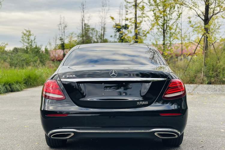 Used Mercedes-Benz E-Class 2018 Facelift E 300 L Luxury Edition Exterior 8