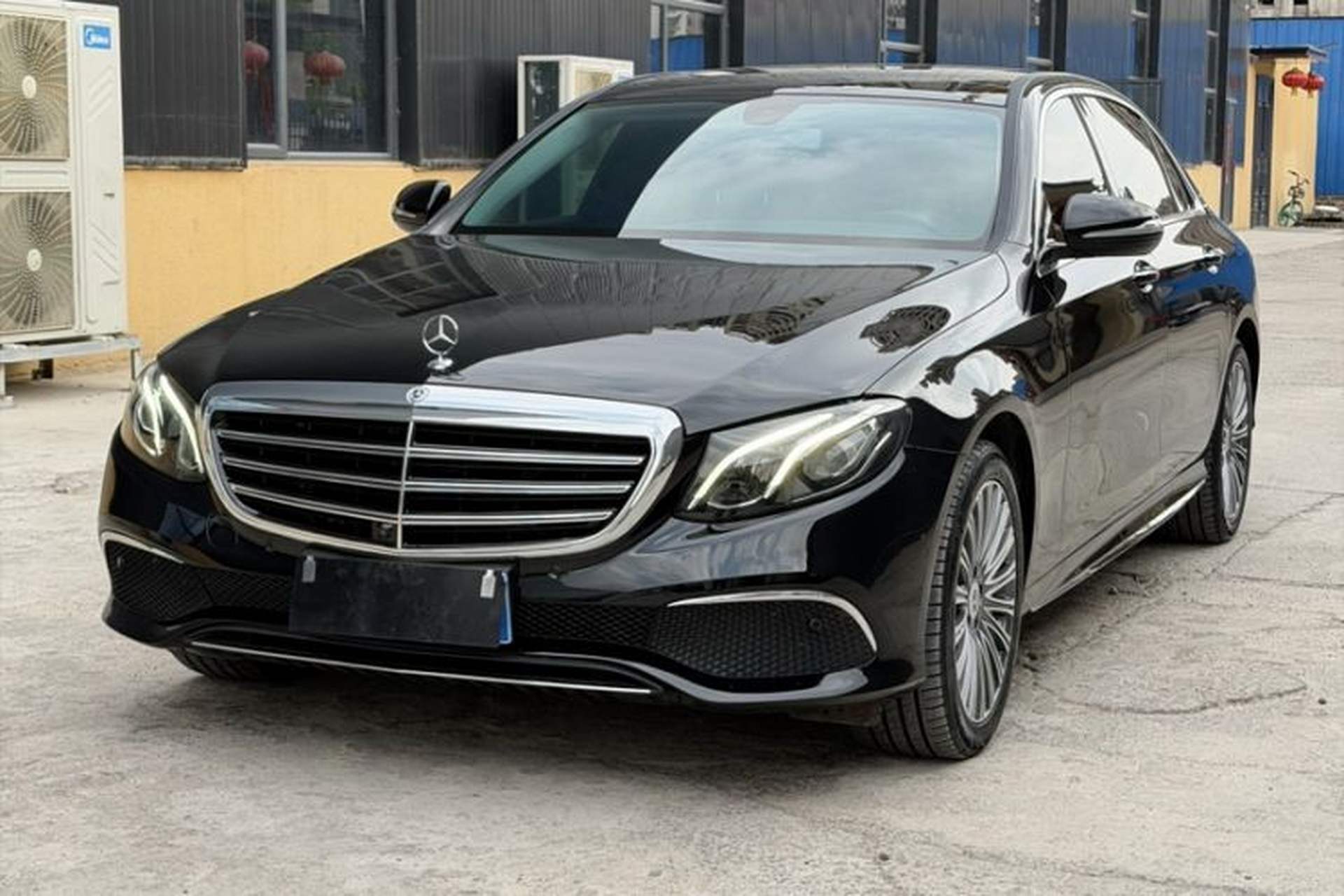 Used Mercedes-Benz E-Class 2018 E 300 L Sporty and Stylish Model Front Left 45 Deg