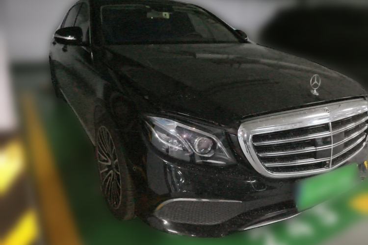Used Mercedes-Benz E-Class 2018 Facelift E 320 L 4MATIC Front Right 45 Deg