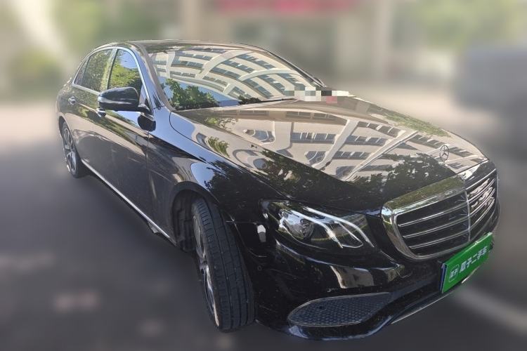 Used Mercedes-Benz E-Class 2018 Facelift E 300 L Luxury Edition Front Right 45 Deg