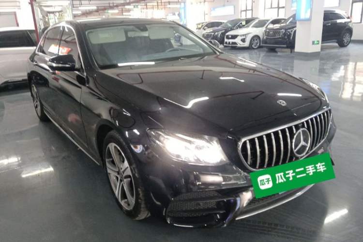 Used Mercedes-Benz E-Class 2018 E 200 L Sport Edition Front Right 45 Deg