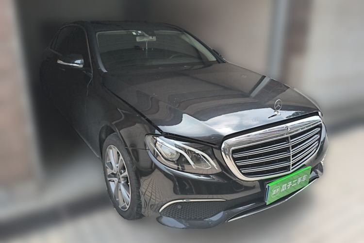 Used Mercedes-Benz E-Class 2018 Facelift E 200 L Front Right 45 Deg