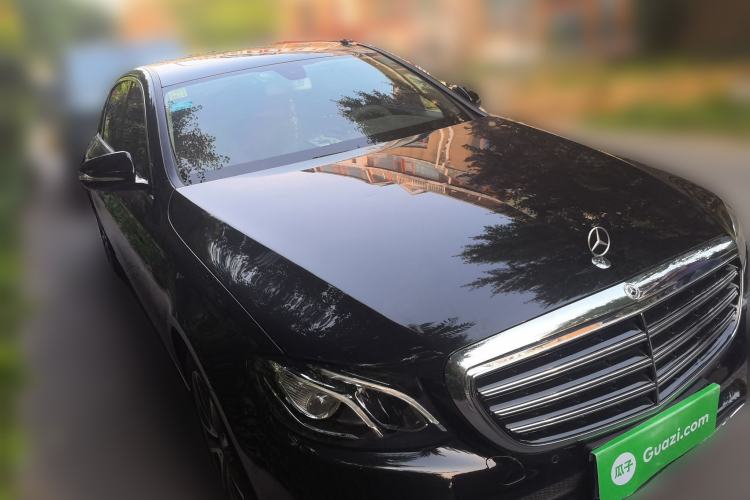 Used Mercedes-Benz E-Class 2018 Facelift E 200 L Front Right 45 Deg
