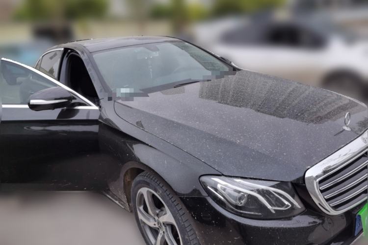 Used Mercedes-Benz E-Class 2018 E 300 L Sport Luxury Edition Front Right 45 Deg