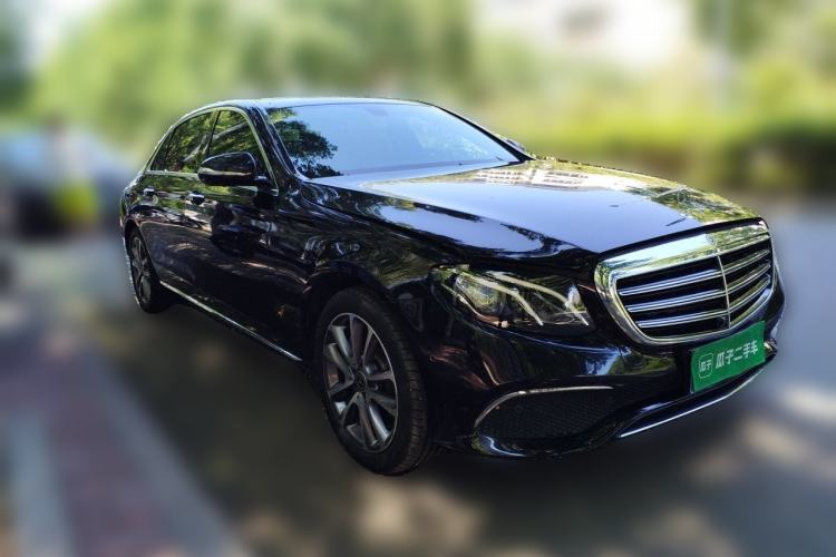 Used Mercedes-Benz E-Class 2018 Facelifted E 300 L Stylish Version Front Right 45 Deg