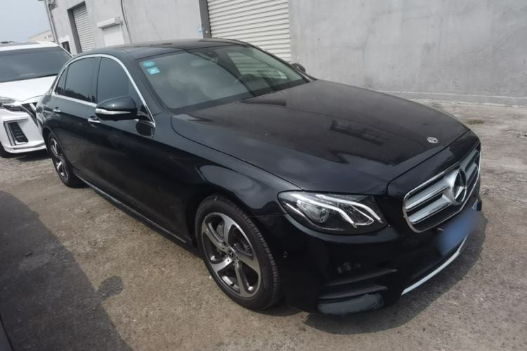 Used Mercedes-Benz E-Class 2018 Restyled E 300 L Sport Luxury Edition Front Right 45 Deg