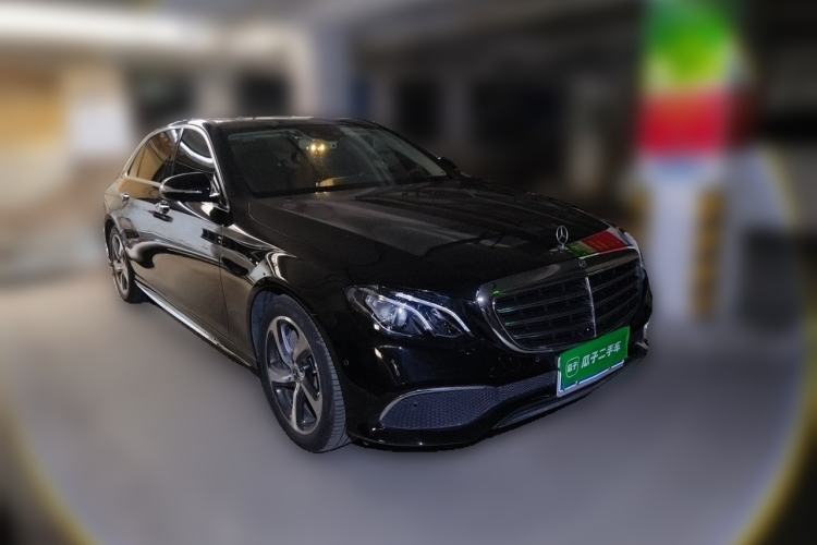 Used Mercedes-Benz E-Class 2018 E 300 L Sport Luxury Edition Front Right 45 Deg