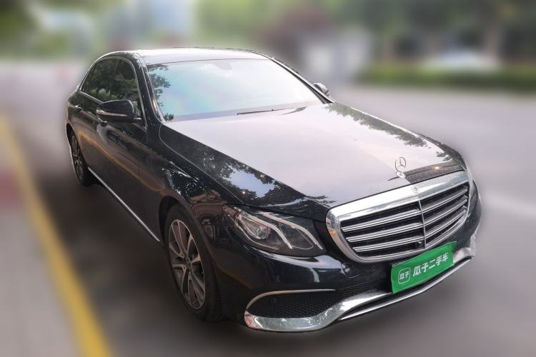 Used Mercedes-Benz E-Class 2018 Facelift E 300 L Luxury Edition Front Right 45 Deg