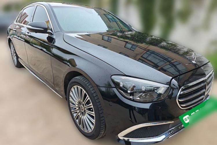 Used Mercedes-Benz E-Class 2018 Facelifted E 300 L Stylish Version Front Right 45 Deg