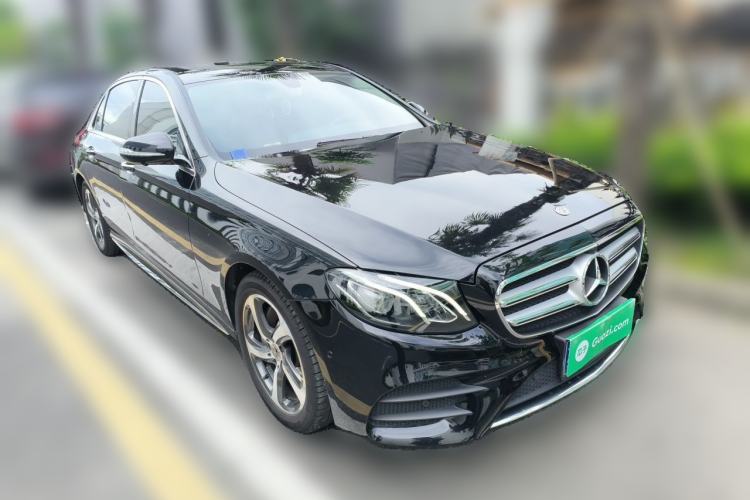 Used Mercedes-Benz E-Class 2018 E 300 L Sport Luxury Edition Front Right 45 Deg