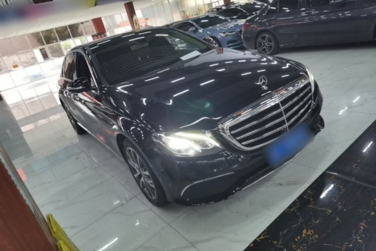 Used Mercedes-Benz E-Class 2018 Facelifted E 300 L Stylish Version Front Right 45 Deg