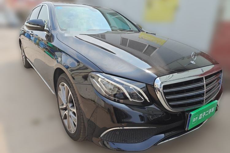 Used Mercedes-Benz E-Class 2018 E 200 L Front Right 45 Deg