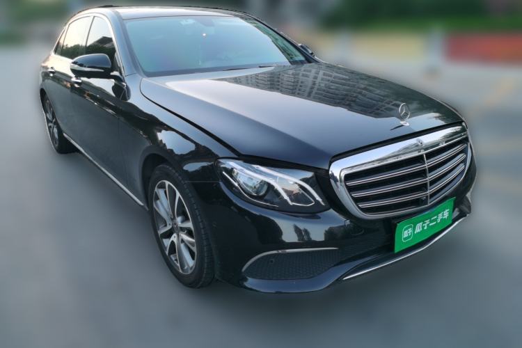Used Mercedes-Benz E-Class 2018 Facelift E 300 L Luxury Edition Front Right 45 Deg
