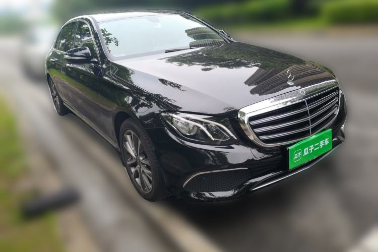 Used Mercedes-Benz E-Class 2018 Facelift E 200 L Front Right 45 Deg