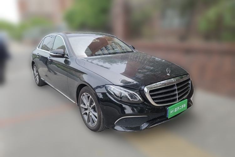 Used Mercedes-Benz E-Class 2018 Facelift E 200 L 4MATIC Front Right 45 Deg