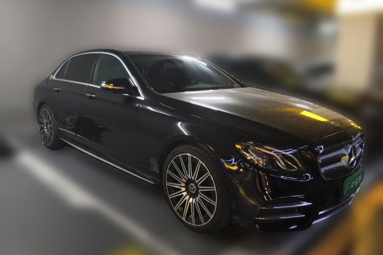 Used Mercedes-Benz E-Class 2018 E 300 L Sport Luxury Edition Front Right 45 Deg