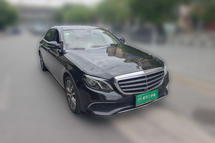 Used Mercedes-Benz E-Class 2018 Facelift E 300 L Luxury Edition Front Right 45 Deg