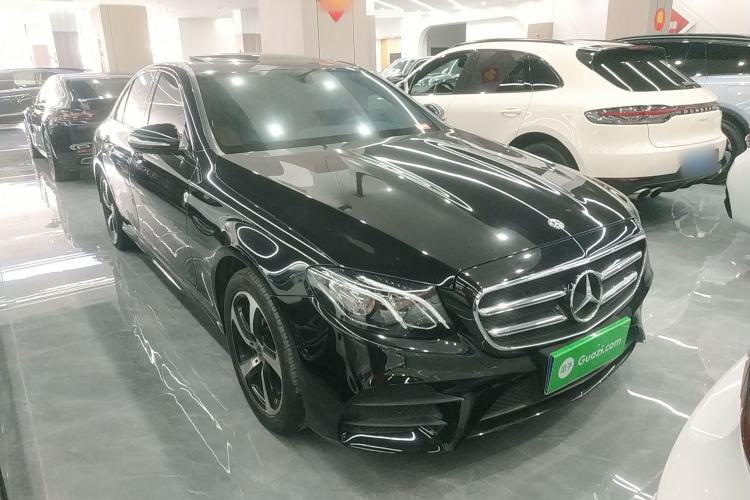 Used Mercedes-Benz E-Class 2018 E 200 Sport Edition Front Right 45 Deg