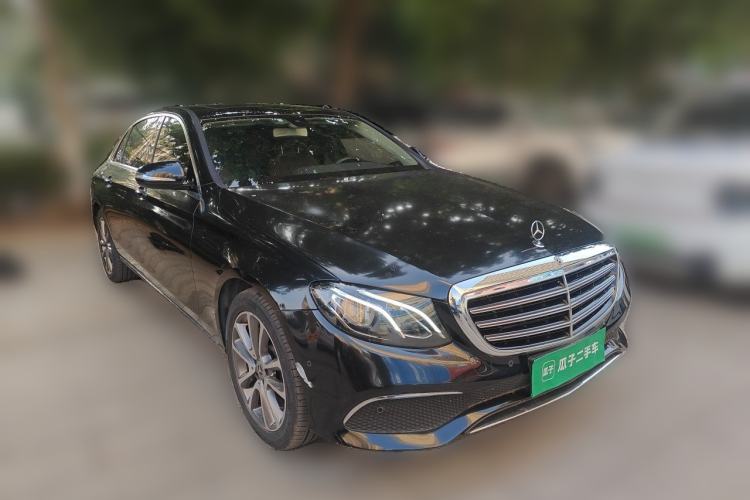 Used Mercedes-Benz E-Class 2018 Facelift E 200 L Front Right 45 Deg