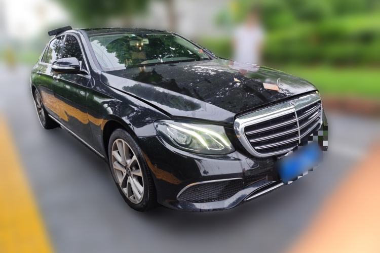 Used Mercedes-Benz E-Class 2018 E 200 L Front Right 45 Deg