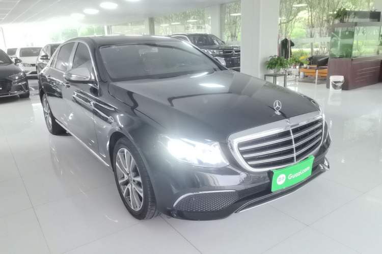 Used Mercedes-Benz E-Class 2018 Facelift E 200 L Front Right 45 Deg