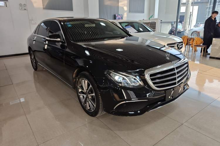 Used Mercedes-Benz E-Class 2018 Facelift E 200 L 4MATIC Front Right 45 Deg