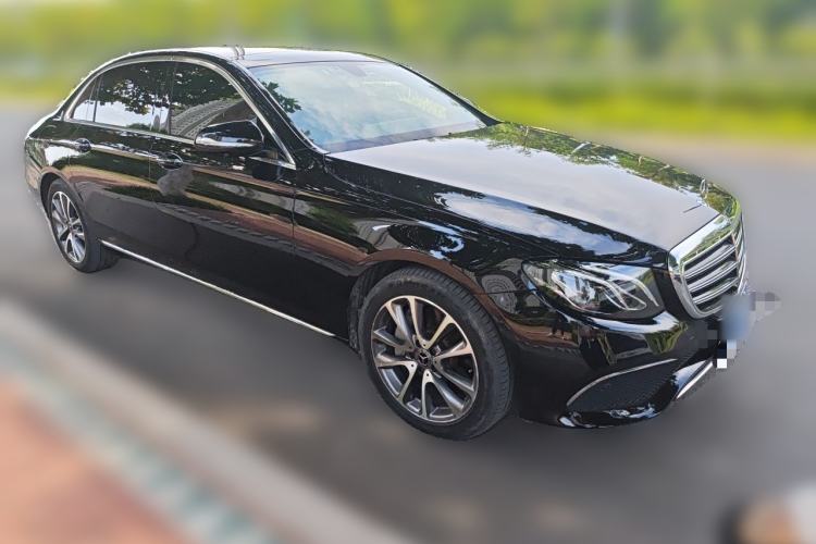 Used Mercedes-Benz E-Class 2018 Facelift E 300 L Luxury Edition Front Right 45 Deg