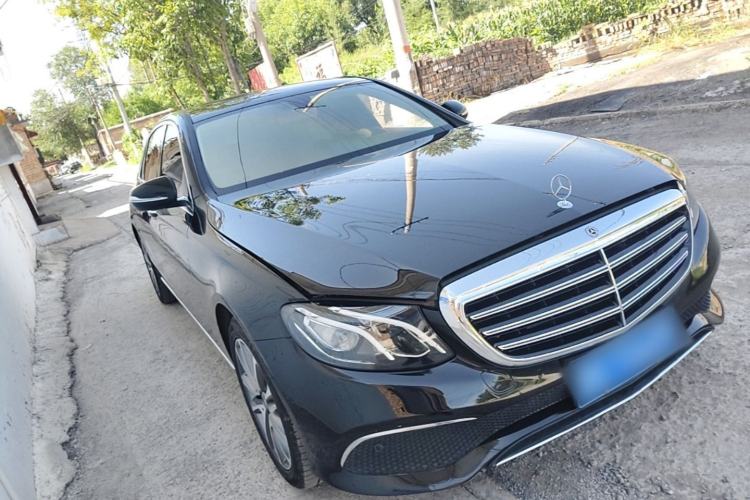 Used Mercedes-Benz E-Class 2018 Facelift E 200 L Front Right 45 Deg