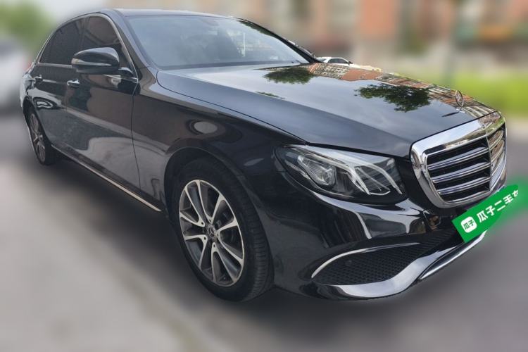 Used Mercedes-Benz E-Class 2018 Facelift E 200 L Front Right 45 Deg