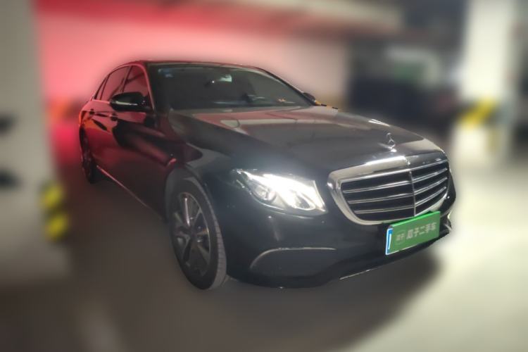 Used Mercedes-Benz E-Class 2018 Facelift E 200 L Front Right 45 Deg