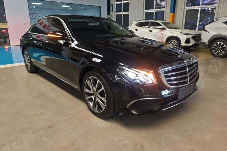 Used Mercedes-Benz E-Class 2018 Facelift E 200 L Front Right 45 Deg