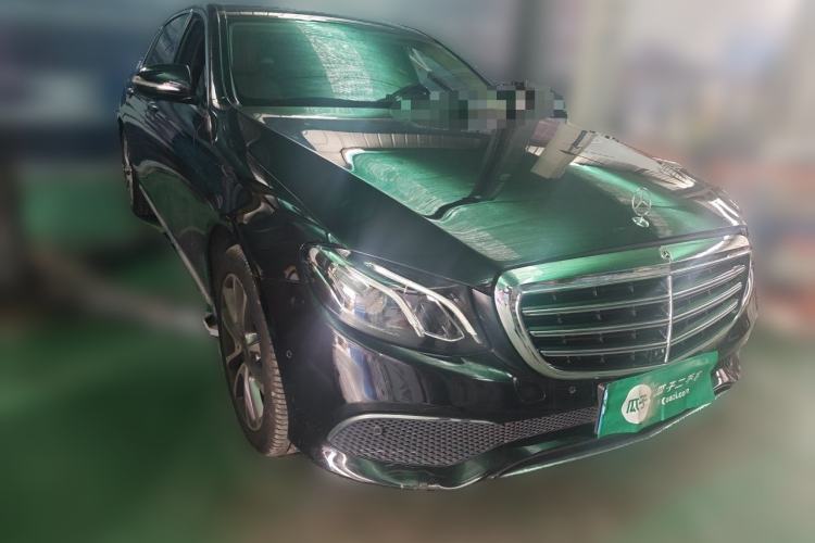 Used Mercedes-Benz E-Class 2018 E 300 L Luxury Model Front Right 45 Deg
