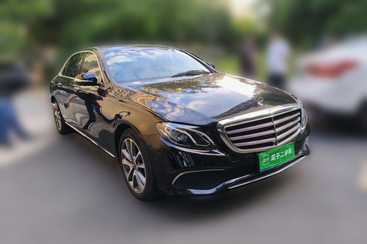 Used Mercedes-Benz E-Class 2018 Facelift E 300 L Luxury Edition Front Right 45 Deg