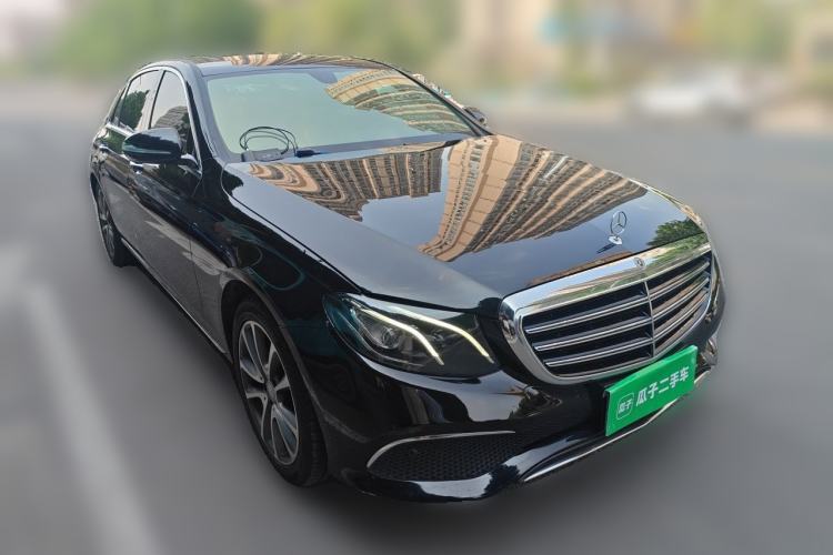 Used Mercedes-Benz E-Class 2018 Facelift E 200 L 4MATIC Front Right 45 Deg