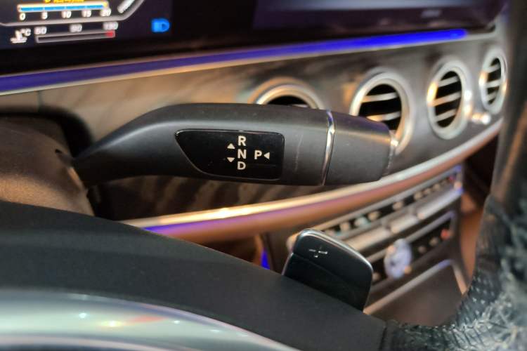 Used Mercedes-Benz E-Class 2018 E 200 L Sport Edition Gear Lever