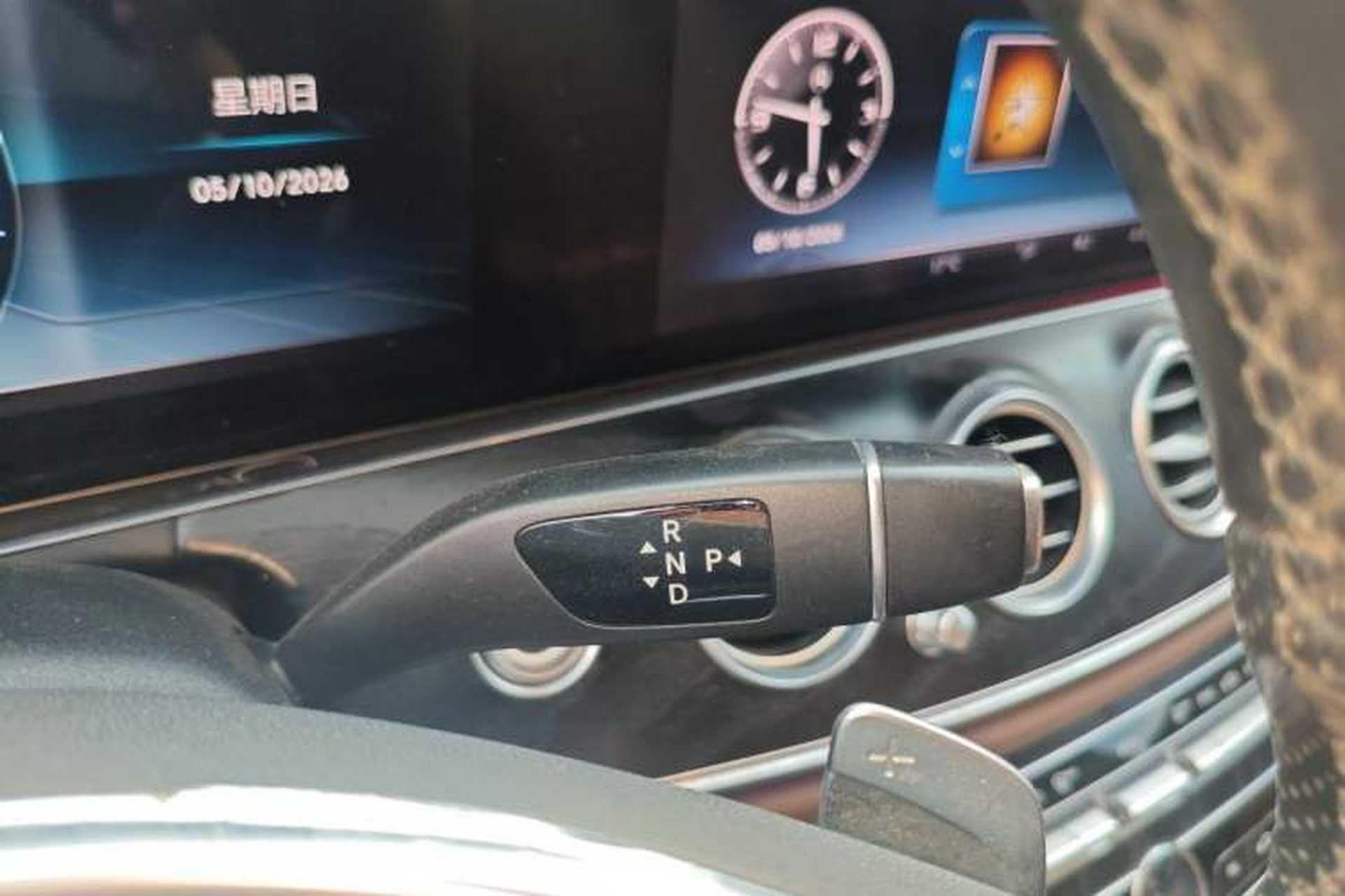 Used Mercedes-Benz E-Class 2018 Restyled E 300 L Sporty and Stylish Edition Gear Lever
