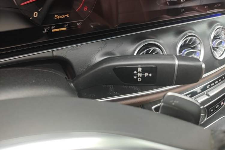 Used Mercedes-Benz E-Class 2018 Facelift E 200 L Sport Edition Gear Lever