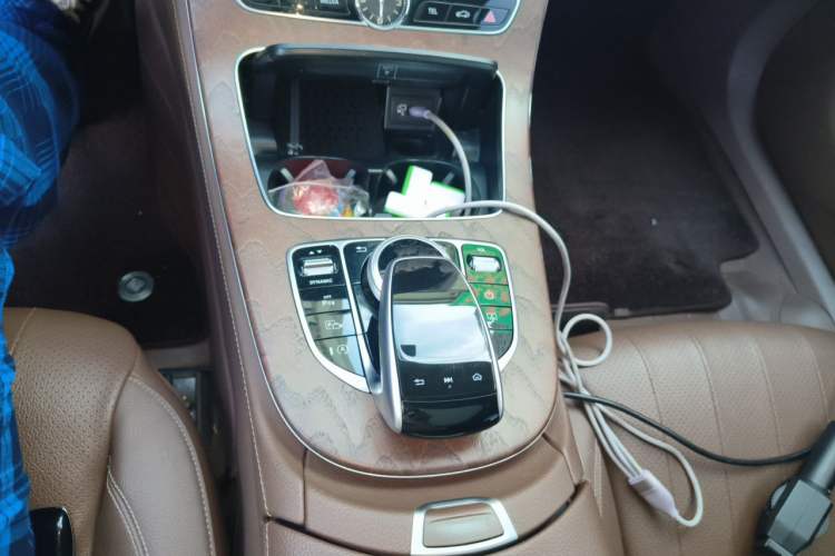 Used Mercedes-Benz E-Class 2018 E 300 L Luxury Model Gear Lever