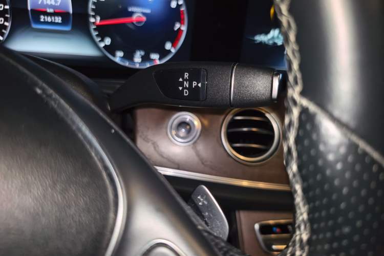 Used Mercedes-Benz E-Class 2018 E 300 L Stylish Model Gear Lever