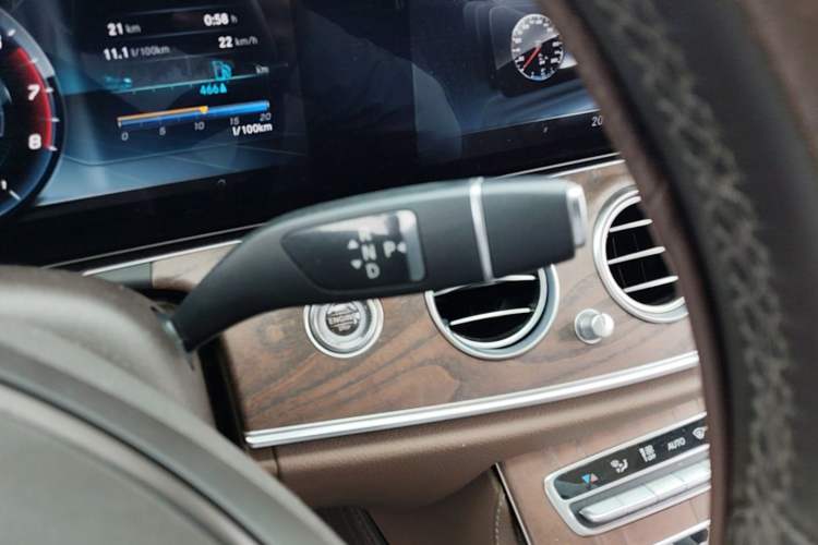 Used Mercedes-Benz E-Class 2018 E 300 L Stylish Model Gear Lever