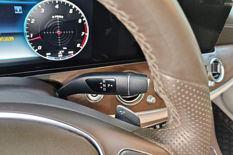 Used Mercedes-Benz E-Class 2018 E 200 L Gear Lever
