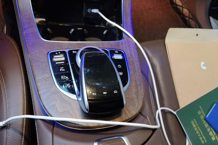 Used Mercedes-Benz E-Class 2018 Facelift E 300 L Luxury Edition Gear Lever