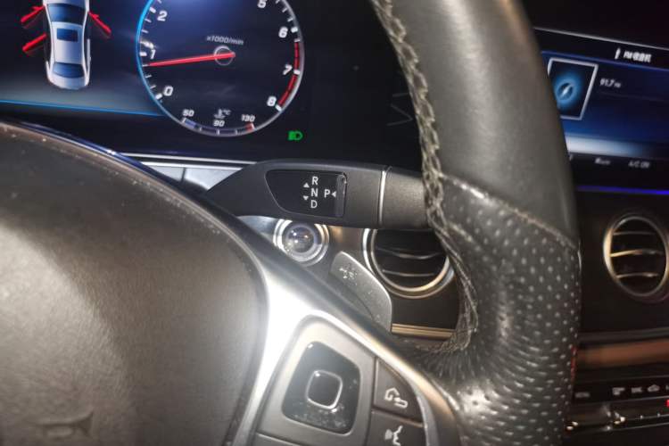 Used Mercedes-Benz E-Class 2018 Facelift E 200 L Sport Edition Gear Lever