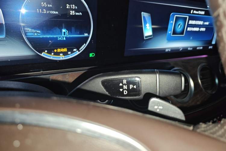 Used Mercedes-Benz E-Class 2018 Facelift E 200 L Gear Lever